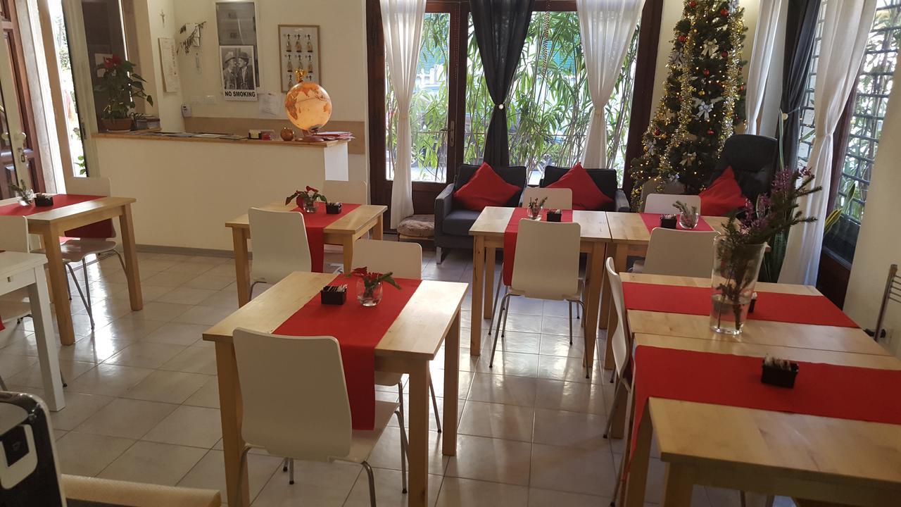 索罗酒店 维亚雷焦 外观 照片